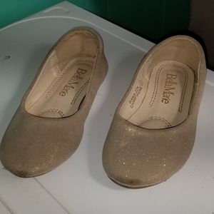Girls shoes